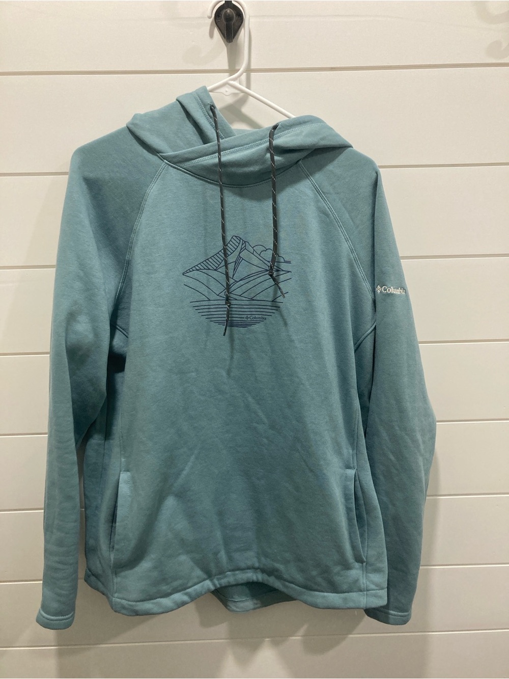 Columbia Women's Teal Pullover Hoodie with Graphic